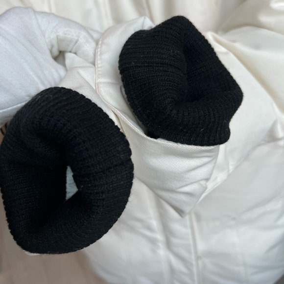 Authentic Moose Knuckles limited edition Down long parka hoody with real Fur - Picture 12 of 17